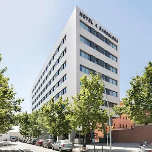 4 Hotel