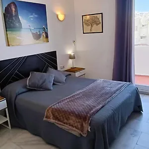 https://apartamento-en-puerto-marina.es-andalucia.com