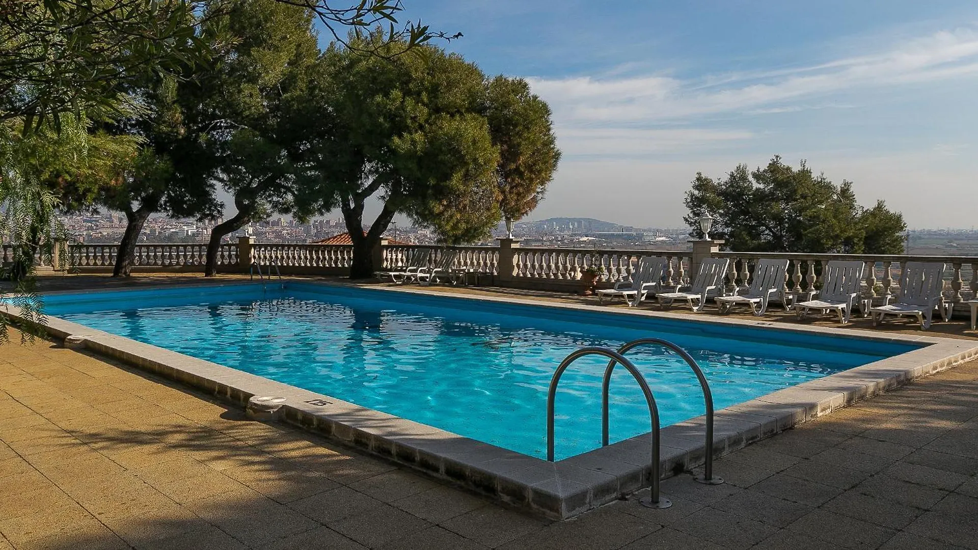 ***  Hotel El Castell Sant Boi de Llobregat Spanje